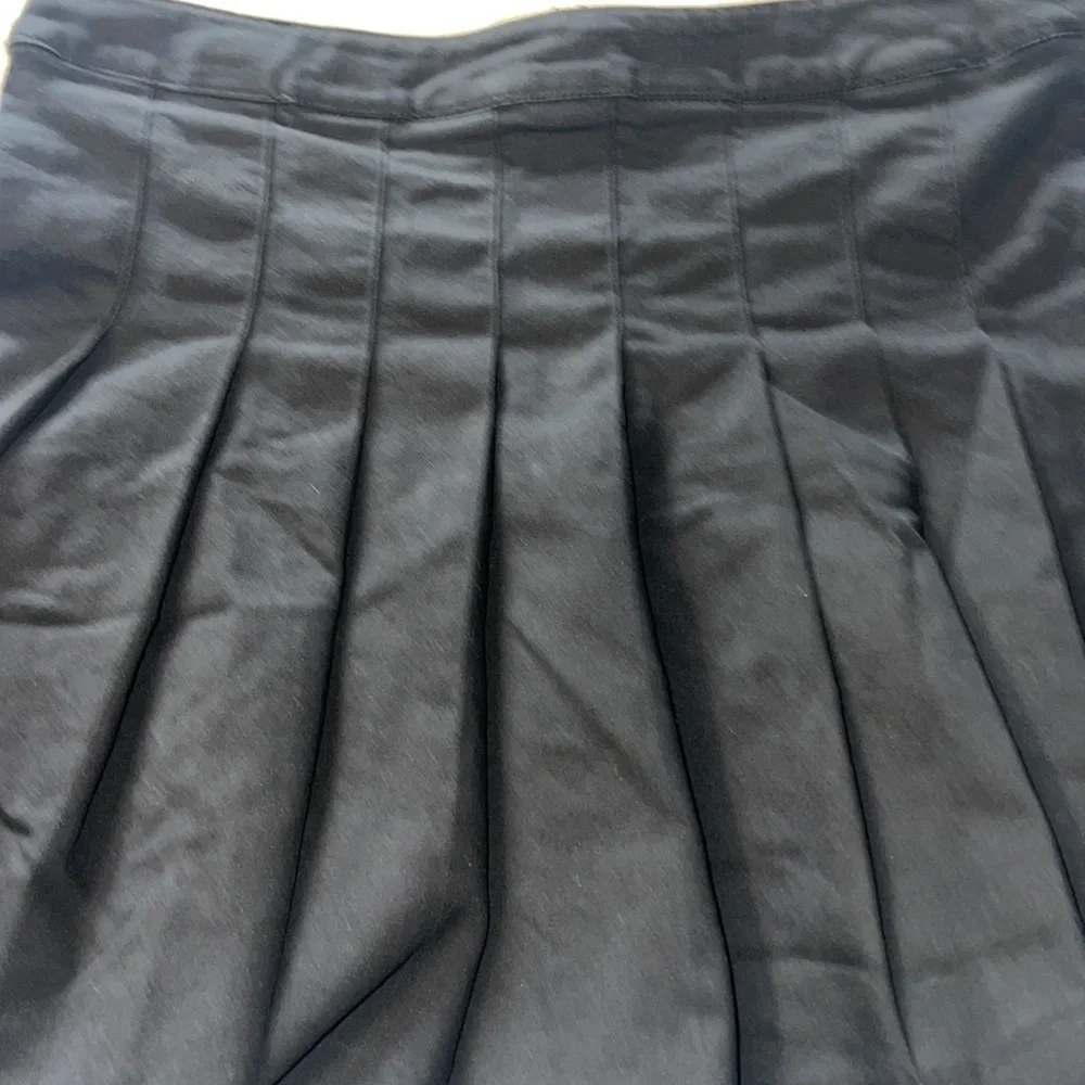 LE LIS pleated skirt - Picture 3 of 5